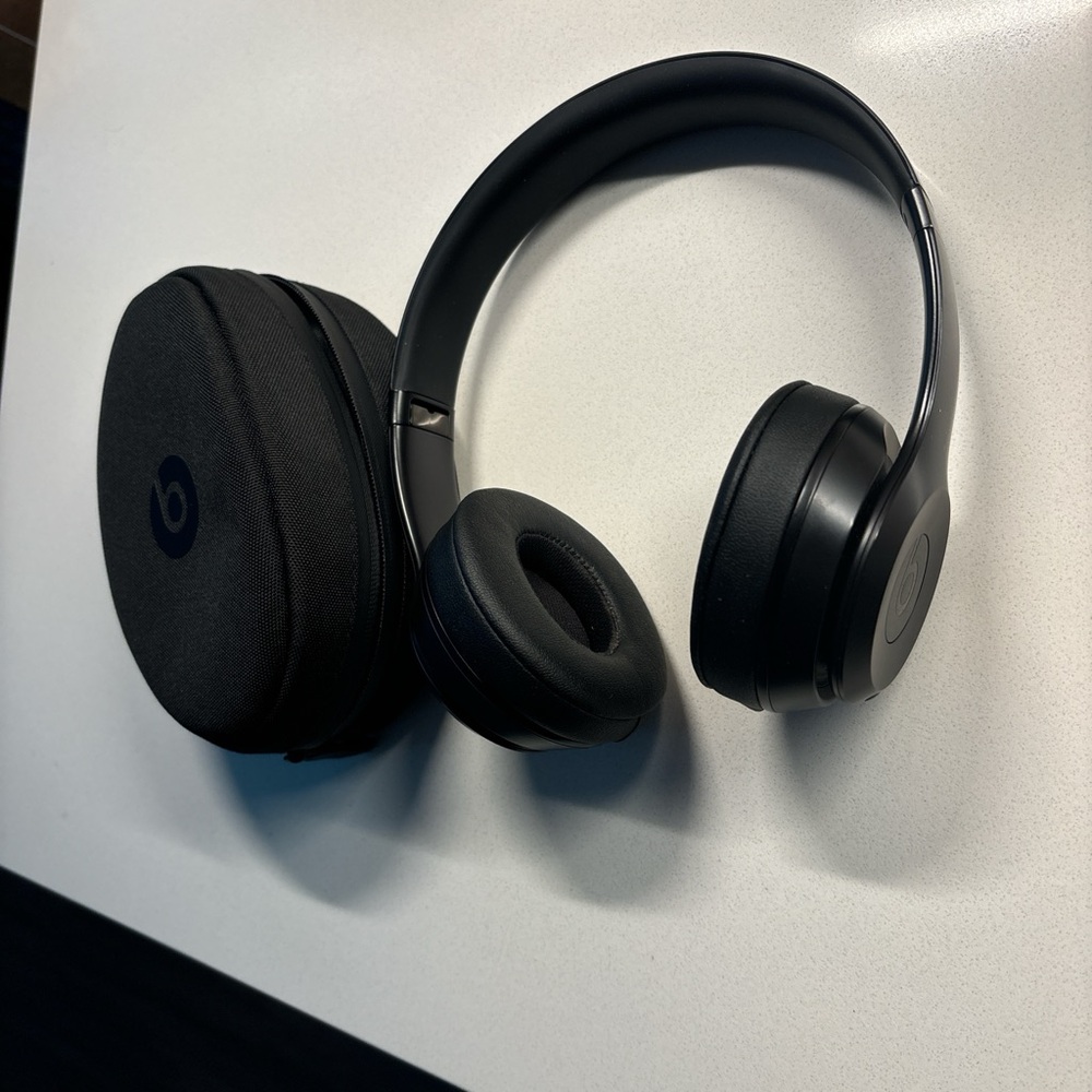 Black Beats Solo 3